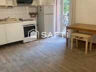Maison D angle au coeur du village de Serignan à Renover. — photo 4