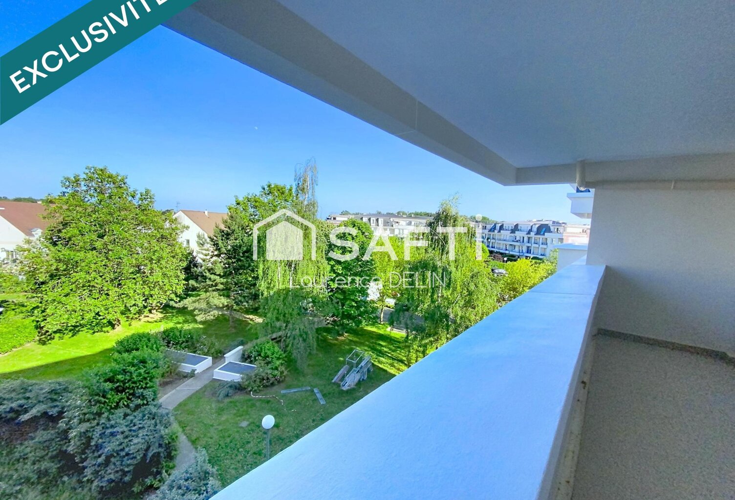 CHARMANT APPARTEMENT T2 PROCHE RER ET COMMODITE — photo 1