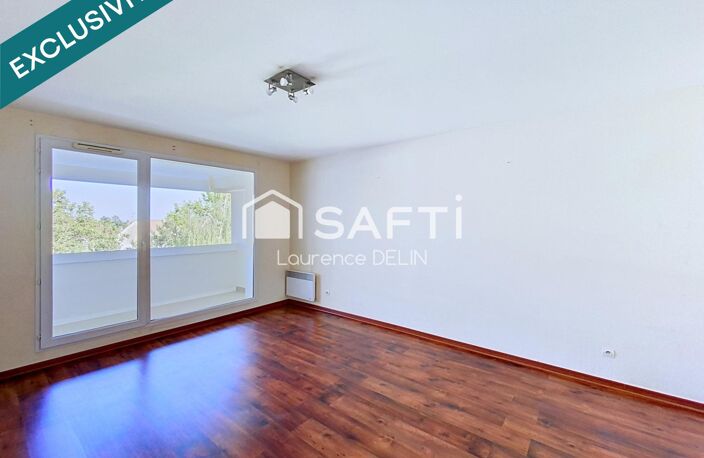 CHARMANT APPARTEMENT T2 PROCHE RER ET COMMODITE — photo 3