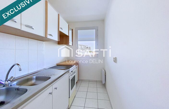 CHARMANT APPARTEMENT T2 PROCHE RER ET COMMODITE — photo 5