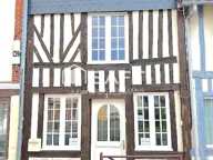 MAISON DE BOURG À COLOMBAGES — photo 2