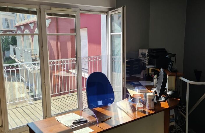 Bureaux - cabinet dentaire à vendre coeur de Lille — photo 3