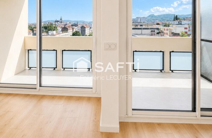 CLERMONT-FERRAND  APPARTEMENT D'EXCEPTION AVEC VUE PANORAMIQUE AU 6? ÉTAGE — photo 2