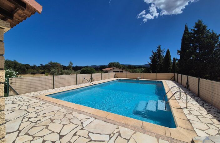 Villa 4 chambres  piscine double garage / 6800 m² — photo 3