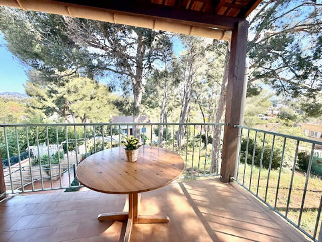 Au calme absolu : Appartement T2 + parking — photo du bien