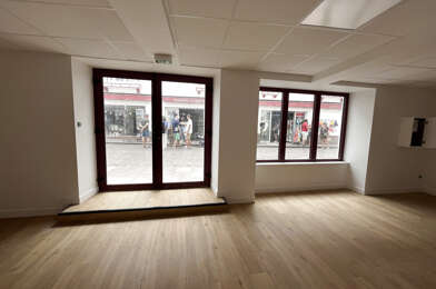 Commerce  800 €