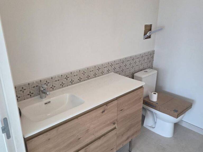 Location Local d'activités 41 m&sup2; — photo 1