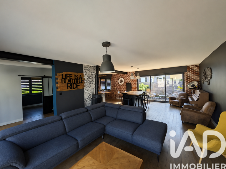 Vente Maison/villa 8 pièces — photo 1
