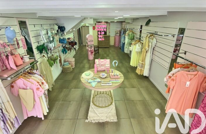 Vente Local commercial 64 m&sup2; — photo 2