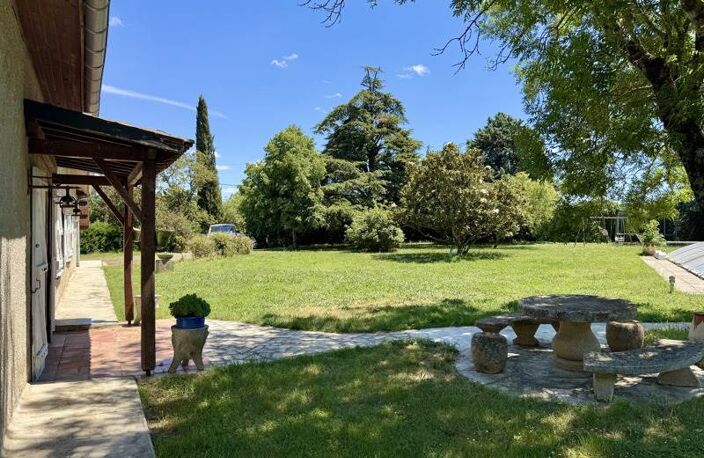Ferme (tte) de 5 pièces principales — photo 2