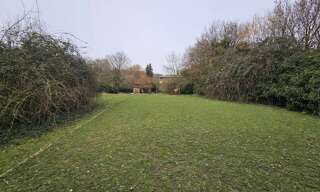 Terrain  2318 m² à vendre à Magny-en-Vexin (95420)