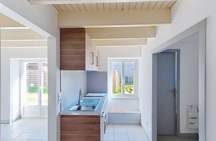 Vente Maison/villa 3 pièces — photo 2