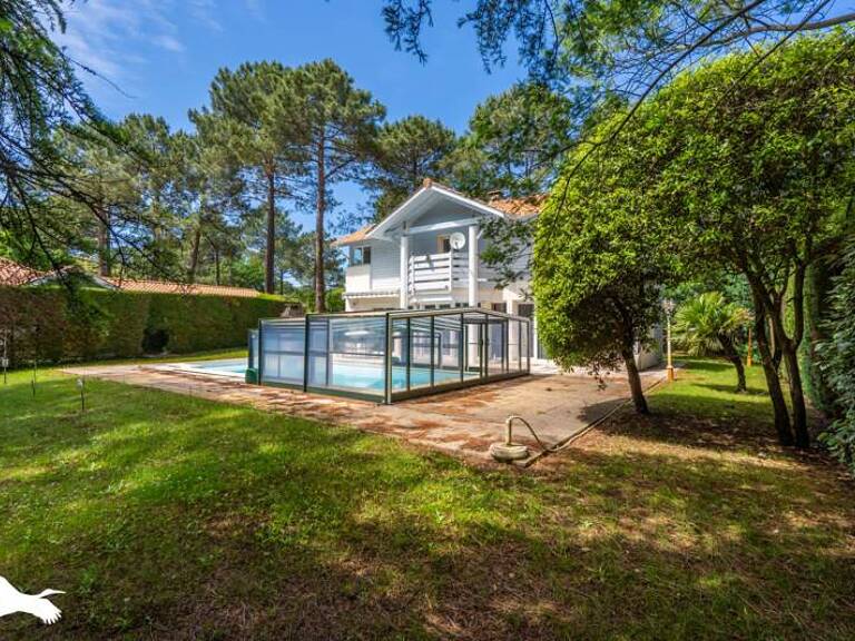 Contemporaine de 5 pièces principales — photo 1