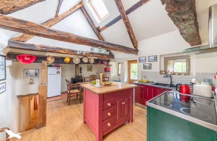 Maison en pierre de 6 pièces principales — photo 2