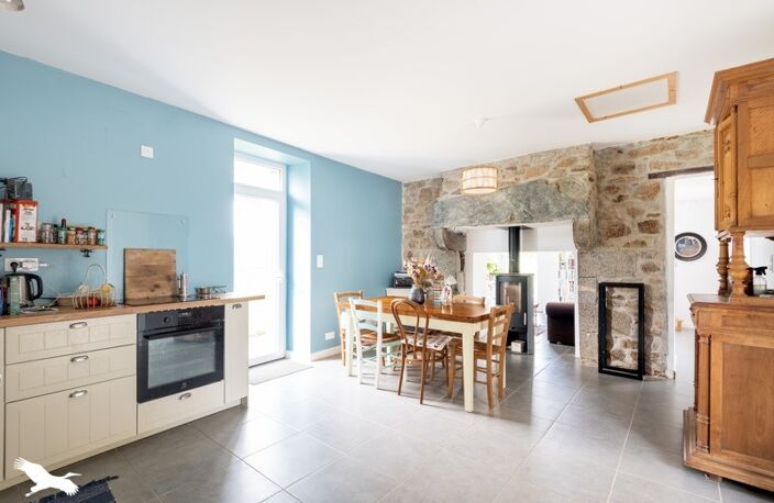 Maison en pierre de 4 pièces principales — photo 2