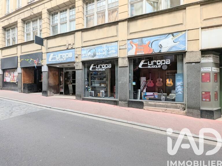 Vente Boutique/Local commercial 243 m&sup2; — photo 1