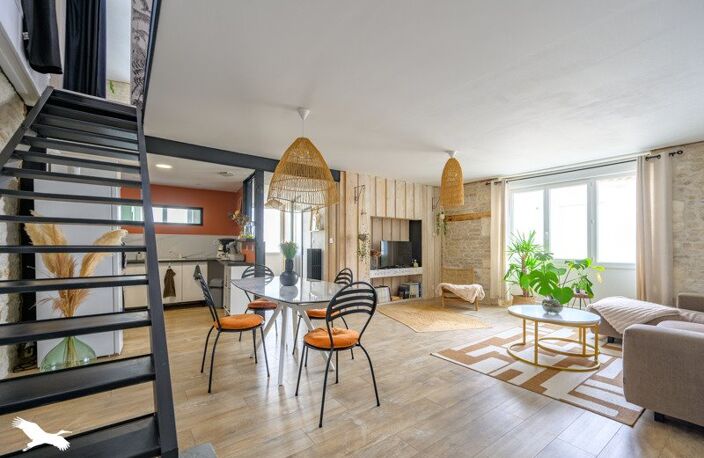 Maison en pierre de 4 pièces principales — photo 2