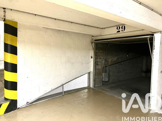 Vente Garage 13 m&sup2; — photo du bien