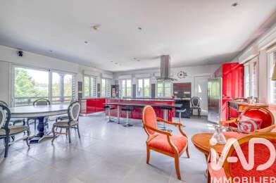 Maison 8 pièces 599000 €