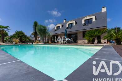 Maison 7 pièces 891900 €