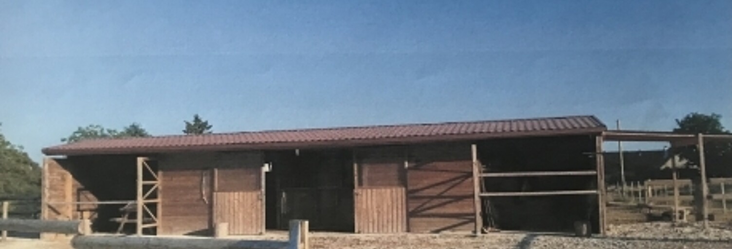 Terrain  8880 m² à vendre à Villeneuve-sur-Yonne (89500)