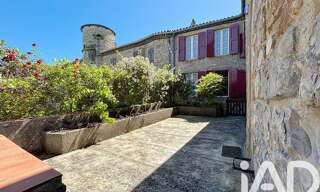 Maison 8 Pièces 196 m² à vendre à Saint-Georges-de-Luzençon (12100)