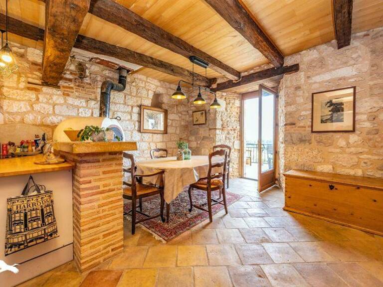 Maison de bourg de 5 pièces principales — photo 1