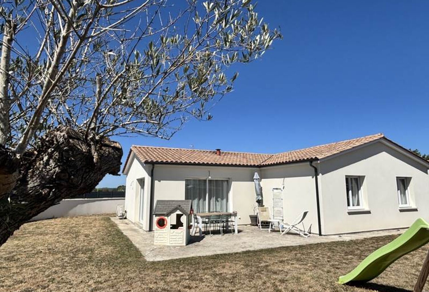 Contemporaine de 4 pièces principales — photo 1