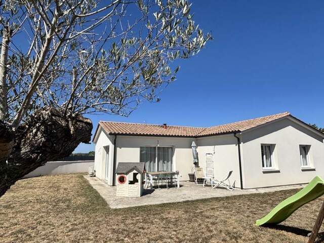 Contemporaine de 4 pièces principales — photo du bien
