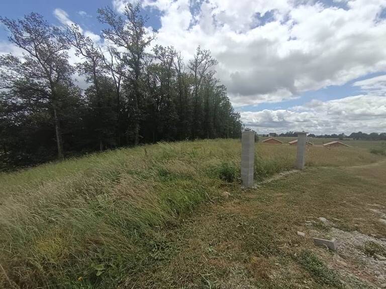 Terrain à bâtir de 0 pièces principales — photo 1