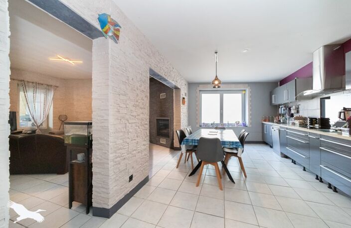 Maison en pierre de 6 pièces principales — photo 3
