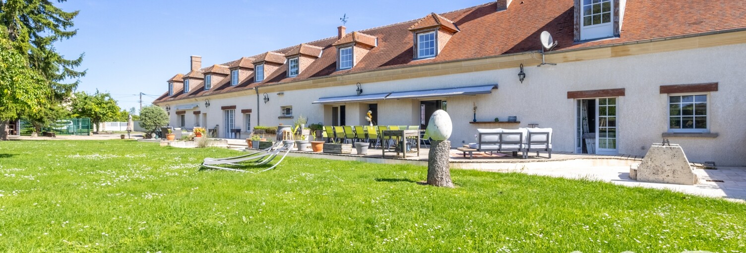 Maison 15 Pièces 386 m² à vendre à Auxy (45340)