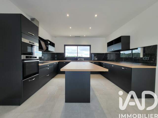 Vente Maison traditionnelle 5 pièces — photo du bien