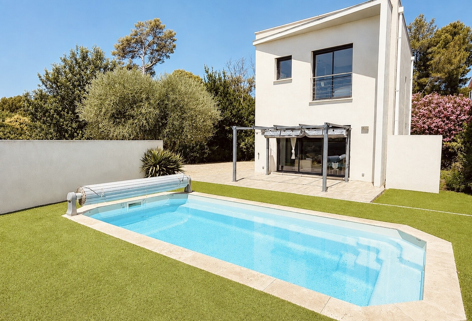 LA CIOTAT Coup de coeur assuré pour cette maison lumineuse a — photo 1