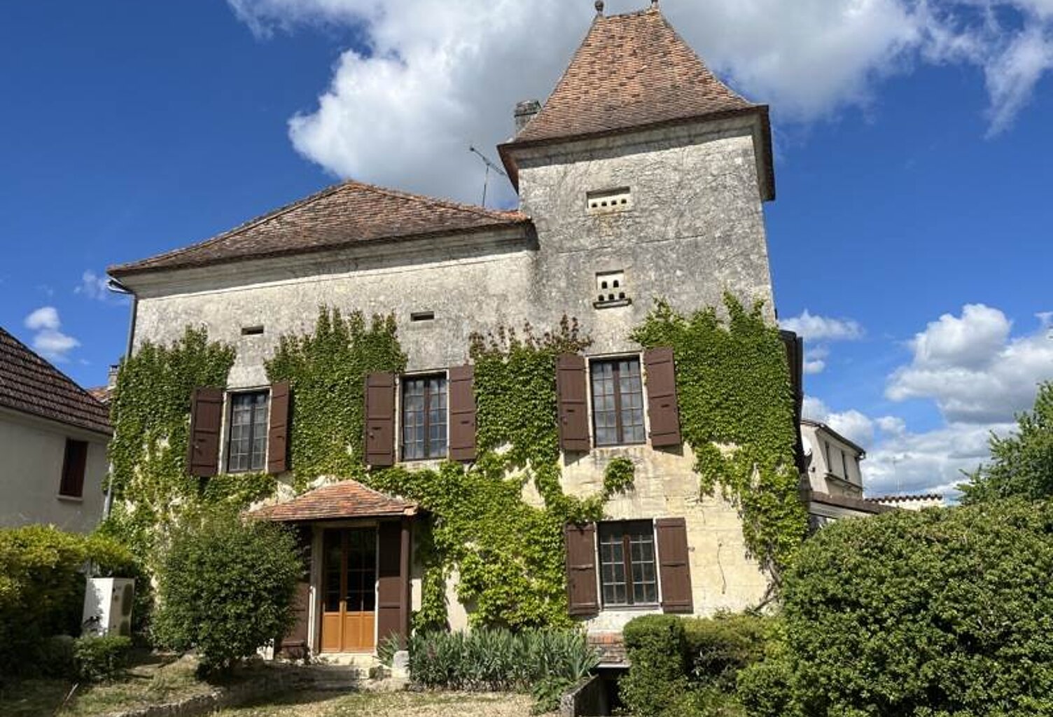 Maison de bourg de 6 pièces principales — photo 1