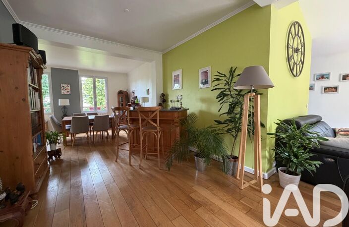 Vente Maison/villa 8 pièces — photo 2