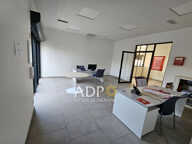 INVESTISSEMENT LOCATIF - LOCAL COMMERCIAL LOUÉ - RENTABILITÉ I — photo 3