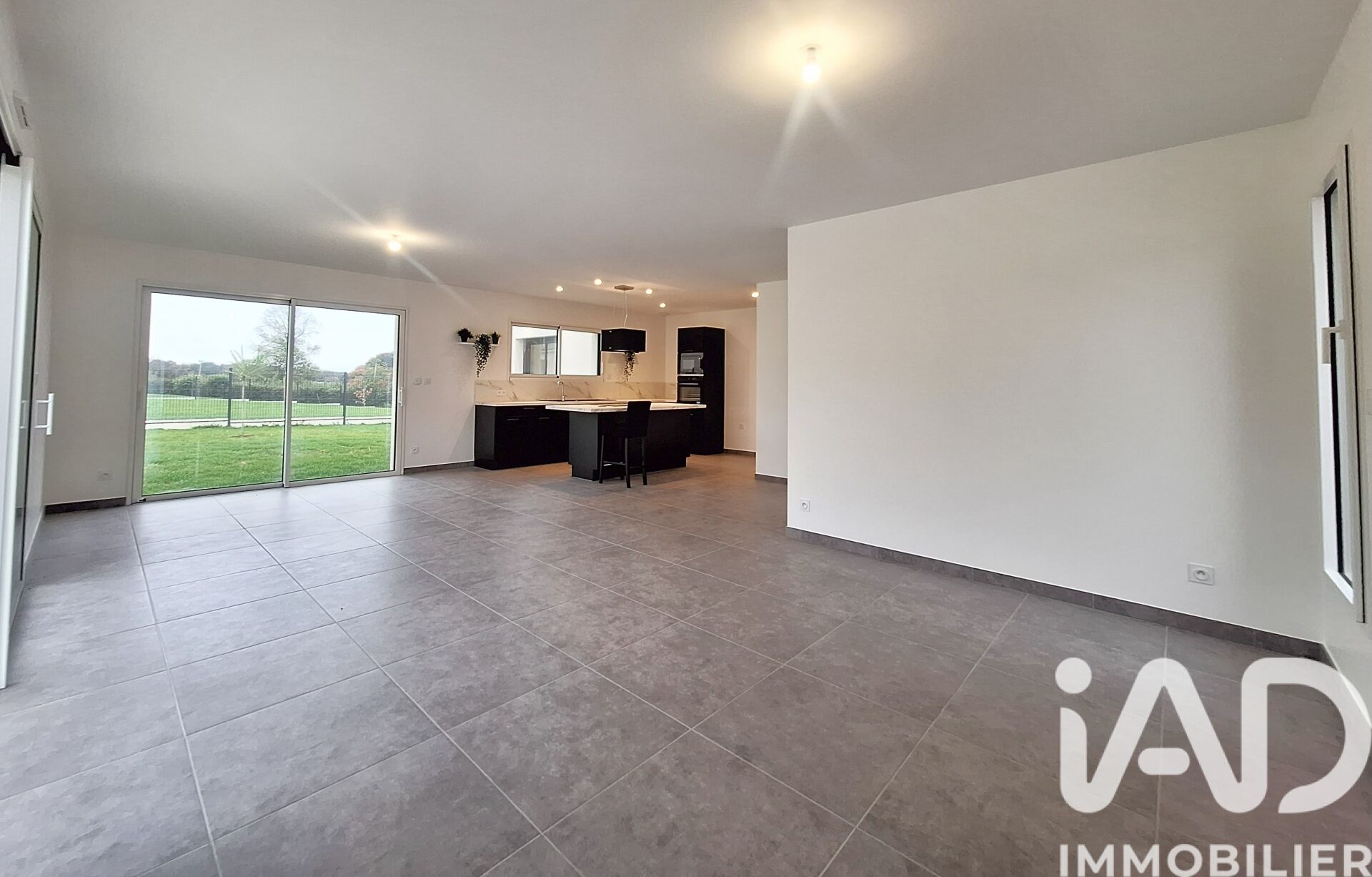 Vente Maison/villa 5 pièces - Photo 3