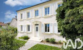 Maison 5 Pièces 132 m² à vendre à Vaux-le-Pénil (77000)