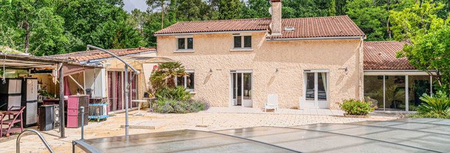 Maison 6 Pièces 167 m² à vendre à Le Pian-Médoc (33290)