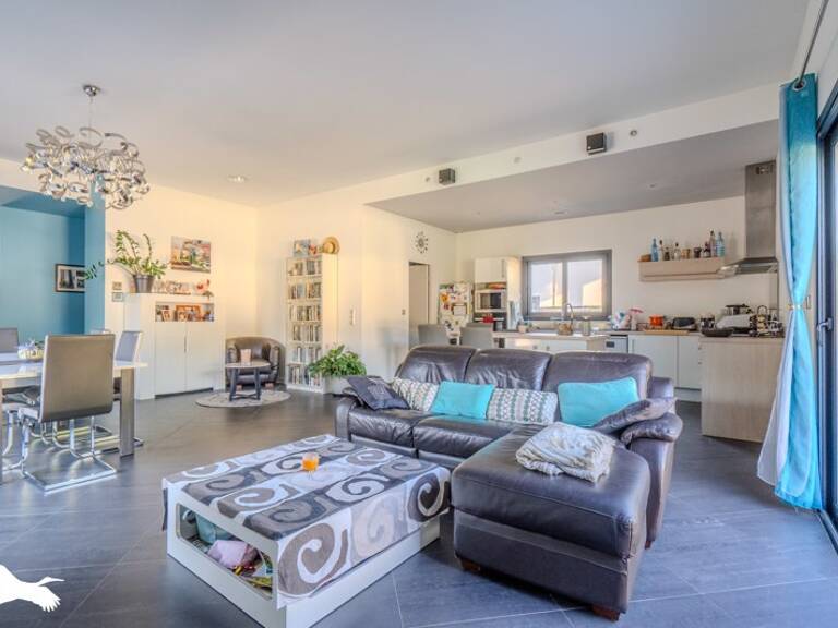 Contemporaine de 5 pièces principales — photo 1