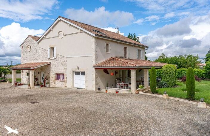 Villa de 8 pièces principales — photo 4