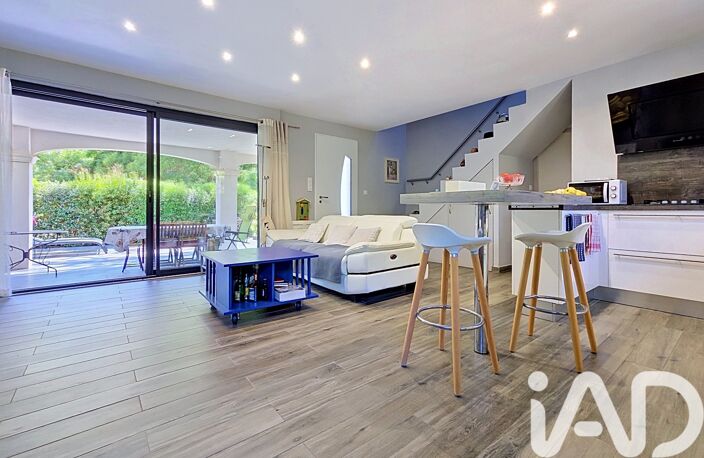 Vente Maison/villa 3 pièces — photo 2