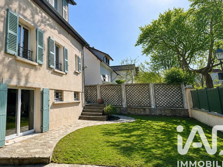 Vente Maison/villa 8 pièces — photo 1