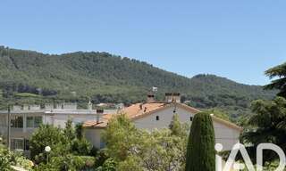 Appartement 2 Pièces 48 m² à vendre à Saint-Cyr-sur-Mer (83270)