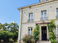Vente Maison/villa 8 pièces — photo 2