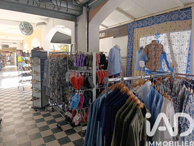 Vente Habillement, Textile 98 m&sup2; — photo 1