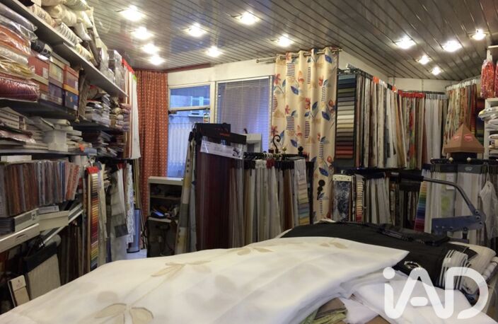 Vente Boutique/Local commercial 50 m&sup2; — photo 4