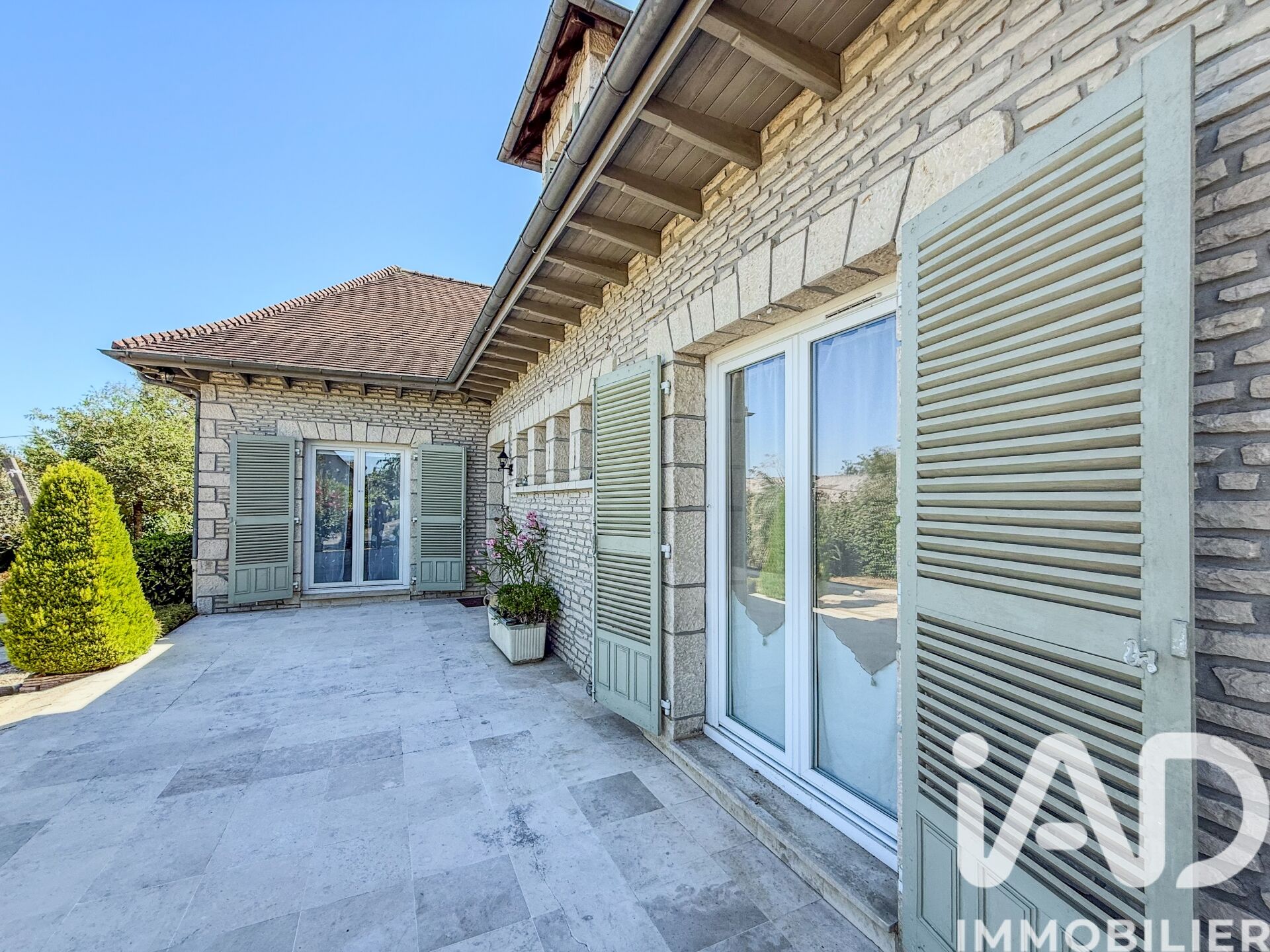 Vente Maison/villa 9 pièces - Photo 2
