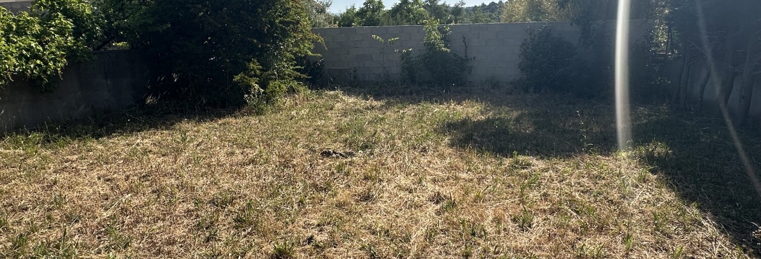 Terrain  630 m² à vendre à Carnoux-en-Provence (13470)